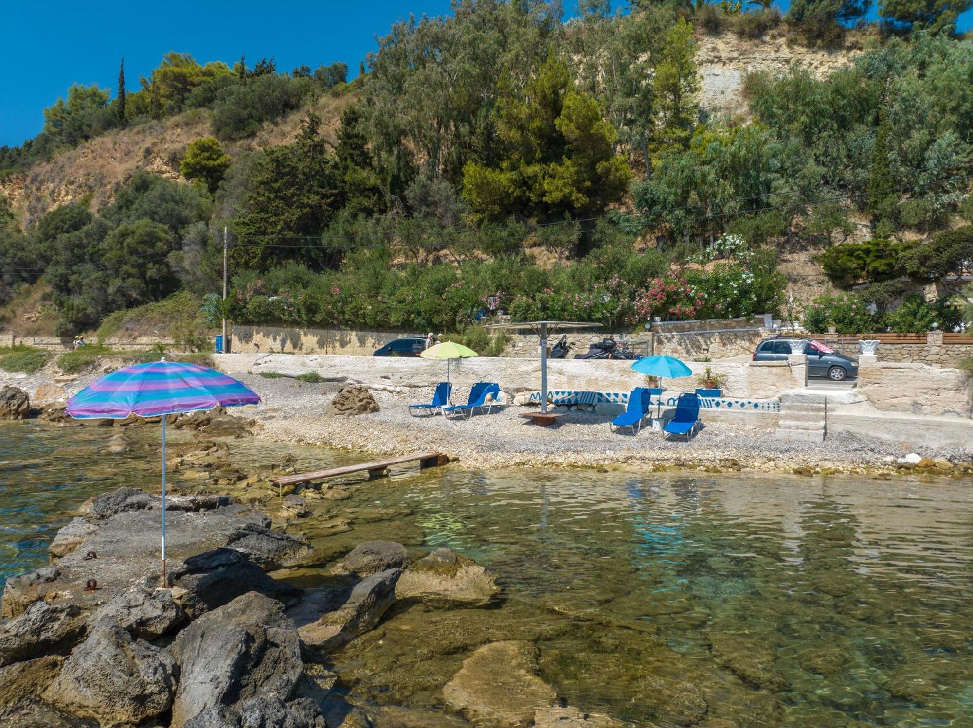 Elena'S Seafront Deluxe Studios Akrotiri  Buitenkant foto